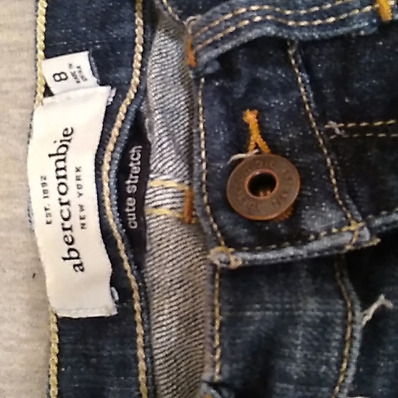 Size 8 Girls Abercrombie Jeans - Picture 2 of 2